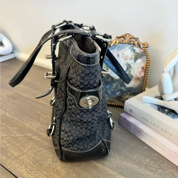 Coach Gallery Tote - Picture 8 of 8